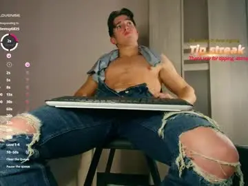 Chaturbate Nude Webcam of christianlevine_