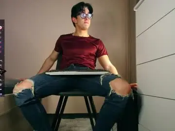 Chaturbate Live Sex Cam of christianlevine_