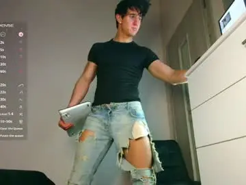 Chaturbate Nude Webcam of christianlevine_