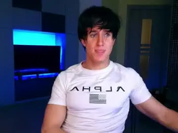 Chaturbate Live Sex Cam of christianlevine_