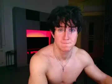 Chaturbate Live Sex Cam of christianlevine_