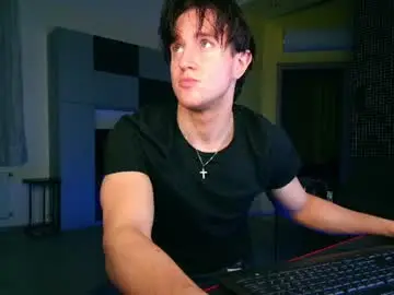 Chaturbate Watch Live Sex Cams of christianlevine_