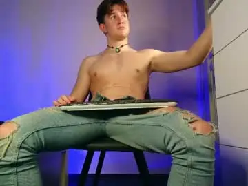 Chaturbate Live Sex Cam of christianlevine_