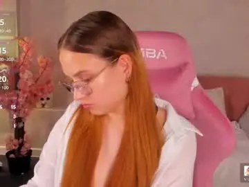 Chaturbate Live Sex Cam of miaa_hill
