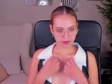 Chaturbate Nude Webcam of miaa_hill