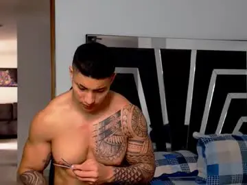Chaturbate Live Porn of noah_harris01