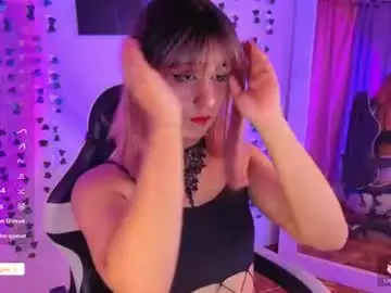 Chaturbate Live Sex Cam of yuor_love_