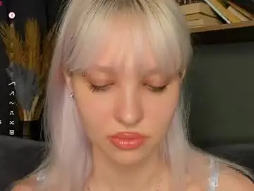 Chaturbate Live Sex Cam of _shiningstar