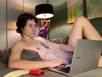 Chaturbate Adult Video Chat of eric_carrotman