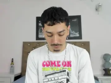 Chaturbate Live Sex Cam of finn_jackson