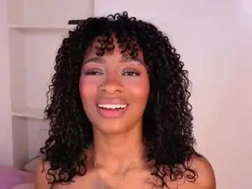 Chaturbate Live Sex Cam of heily_fox