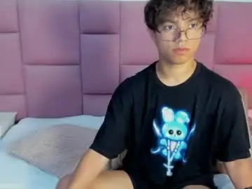 Chaturbate Sex Cam of honeymoon_sariel