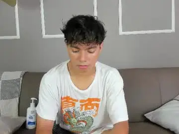 Chaturbate Live Sex of honeymoon_sariel