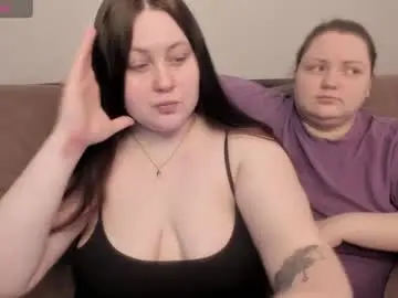 Chaturbate Live Sex Cam of ihaveasecret_