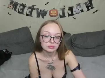 Chaturbate Watch Live Sex Cams of shy_suchka