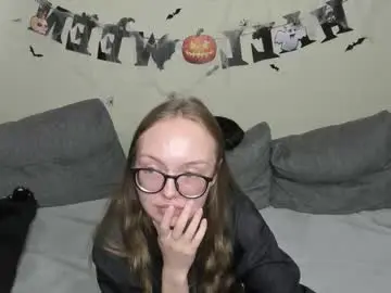 Chaturbate Watch Live Sex Cams of shy_suchka