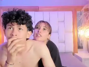 Chaturbate Live Porn of amy_and_aleex