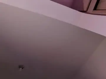 Chaturbate Live Sex Cam of emily_____