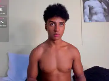 Chaturbate Live Sex Cam of magnusking_