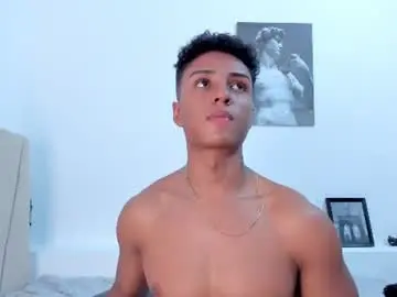 Chaturbate Free Live Porn of magnusking_