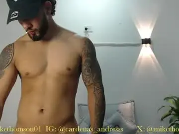Chaturbate Adult Video Chat of mikethomson01