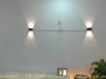 Chaturbate Live Sex Cam of mikethomson01