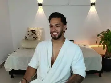 Chaturbate Watch Live Sex Cams of mikethomson01