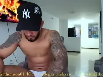 Chaturbate Live Porn of mikethomson01