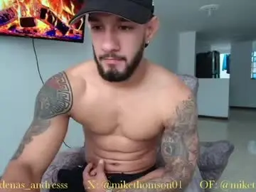 Chaturbate Sex Cam of mikethomson01