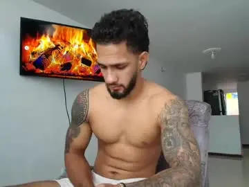 Chaturbate Sex Chat of mikethomson01