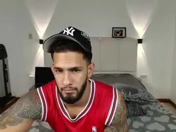 Chaturbate Adult Video Chat of mikethomson01
