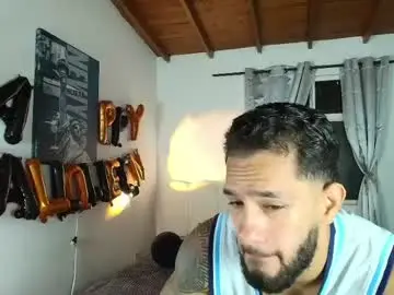 Chaturbate Live Sex of mikethomson01