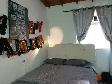 Chaturbate Live Sex of mikethomson01