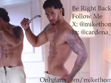 Chaturbate Free Porn Cam of mikethomson01