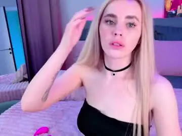 Chaturbate Sex Cam of rossy_x_
