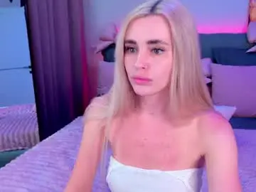 Chaturbate Sex Cam of rossy_x_