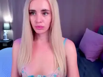 Chaturbate Live Sex of rossy_x_