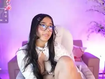 Chaturbate Live Sex Cam of violetjonesx