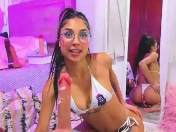 Chaturbate Free Porn Cam of cami_evanns