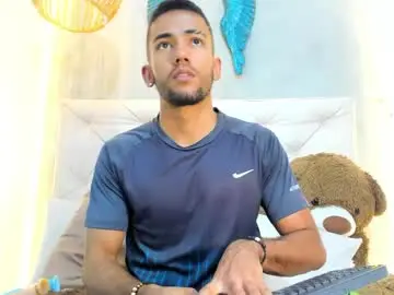 Chaturbate Free Porn Cam of maicolparker0