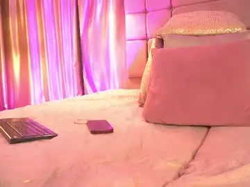 Chaturbate Sex Cam of chloe_cherry21
