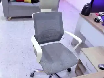 Chaturbate Live Sex Cam of kimkalifa