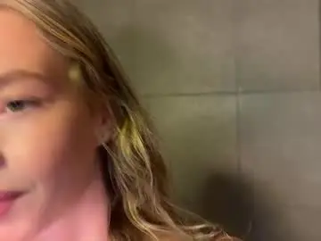 Chaturbate Sex Chat of elli_harmon