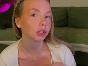 Chaturbate Nude Webcam of elli_harmon