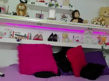 Chaturbate Watch Live Sex Cams of antonella_salcedo