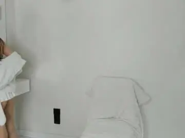 Chaturbate Sex Chat of sophia_squirtits