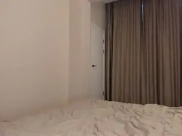 Chaturbate Free Porn Cam of sophia_squirtits