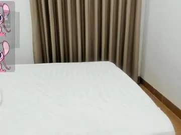 Chaturbate Nude Webcam of sophia_squirtits