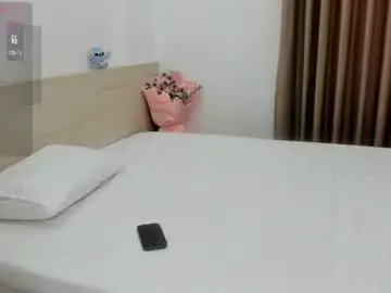 Chaturbate Sex Chat of sophia_squirtits