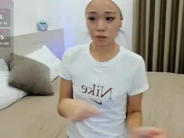 Chaturbate Live Sex Cam of sophia_squirtits